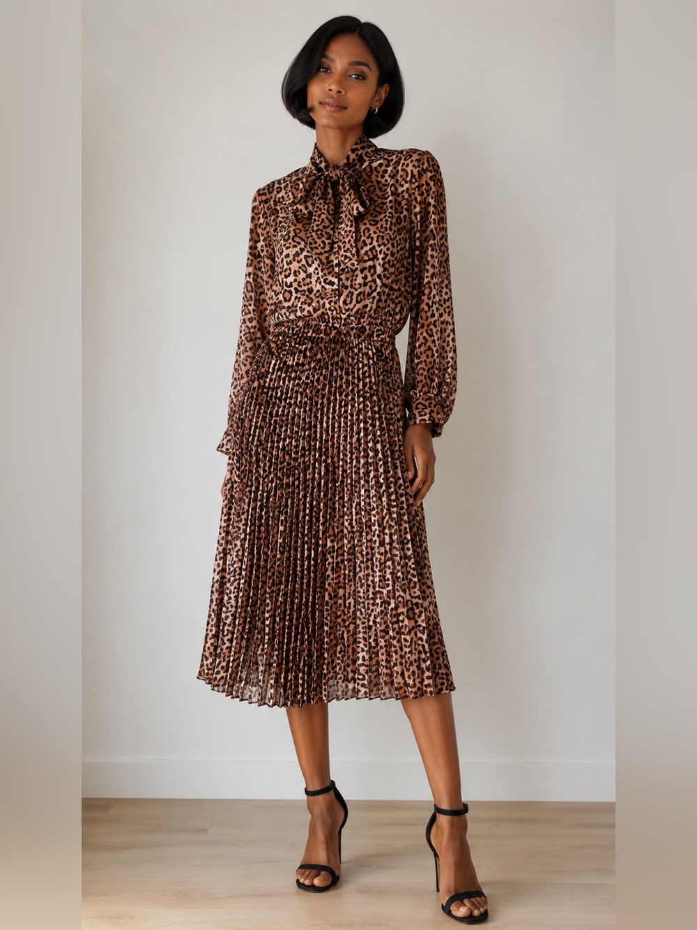 On 34th Leopard Print Pleated Midi Dress Women’s Medium | Tie Neck | Long Sleeve